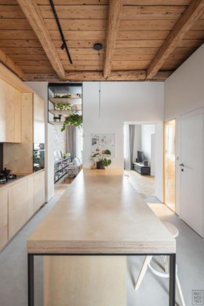 Minimalist Oldtown Flat